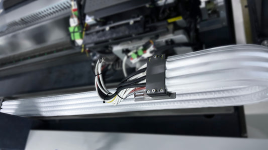 How to Utilize Drag Chain Systems for Cleanroom Moving Solutions