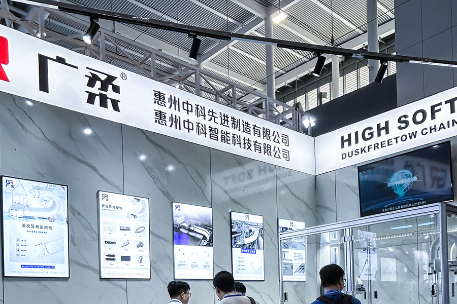 Cable Carrier Solutions for Clean Rooms: Efficient Moving Cable Systems