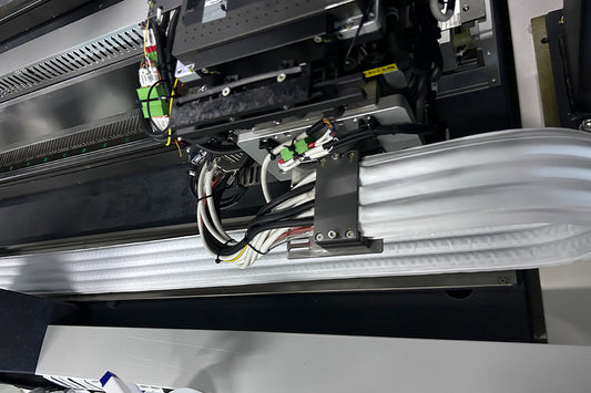 How to Enhance Equipment Performance with a Dust-Free Cable Carrier