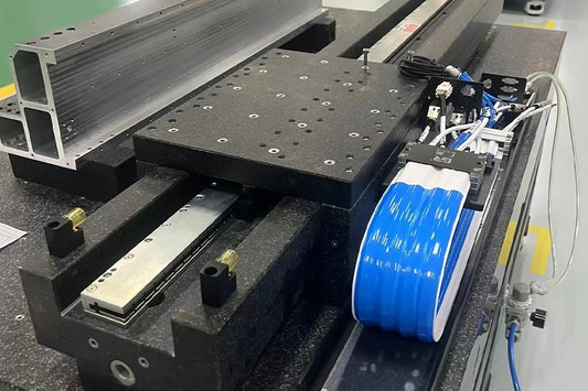 How to choose a cleanroom drag chain for flexible chain systems