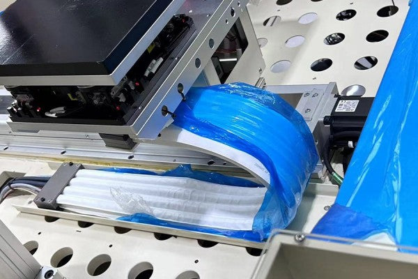 How a Dust-Free Drag Chain Enhances Cleanroom Cable Moving Systems