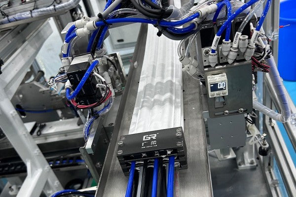 Efficient Dust-Free Cable Carrier Solutions for Cleanroom Integrity and Performance