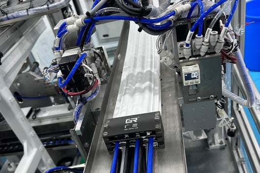 Efficient Dust-Free Cable Carrier Solutions for Cleanroom Integrity and Performance