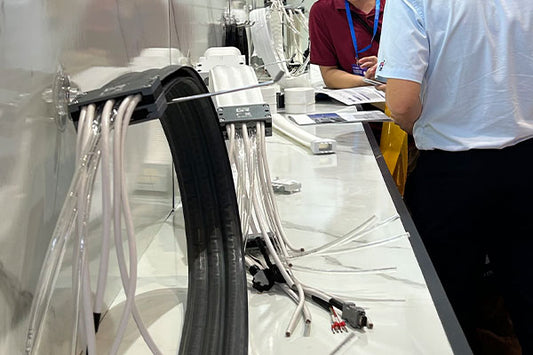 How to select the best cleanroom drag chain for your flexible chain application