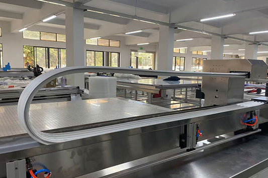 How to Ensure Efficiency in Cleanroom Processes with a Dust-Free Drag Chain