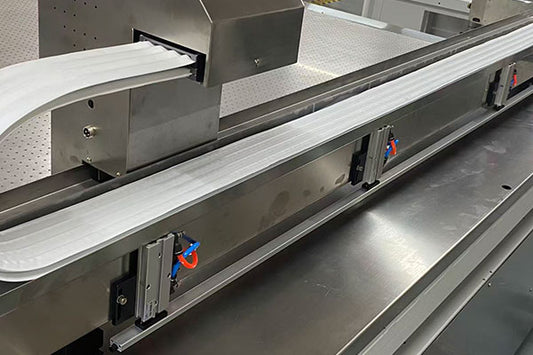 Efficient Cleanroom Cable Carrier Systems for Optimal Contamination Control