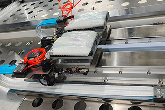 Enhancing Flexible Chain Performance with Dust-Free Cable Carrier Innovations