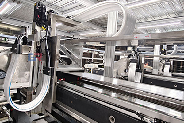 How to Ensure Effective Cleanroom Cable Management with a Dust-Free Cable Carrier