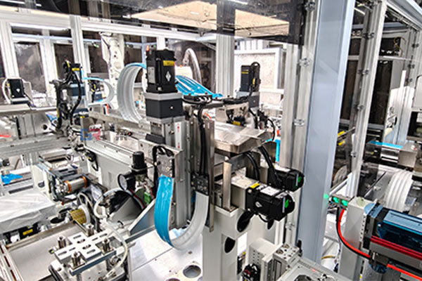 Efficient Cable System for Cleanroom Applications Utilizing Cleanroom Energy Chain